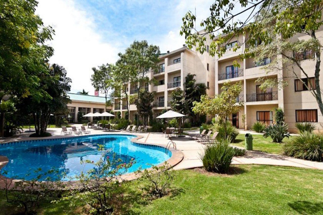 Hotel Panamby Guarulhos Bagian luar foto